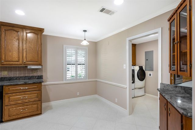 6603 Kury Lane, Houston, TX 77008