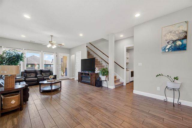 15834 Bird Of Paradise Drive, Conroe, TX 77302