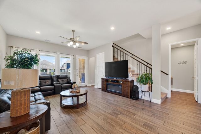 15834 Bird Of Paradise Drive, Conroe, TX 77302