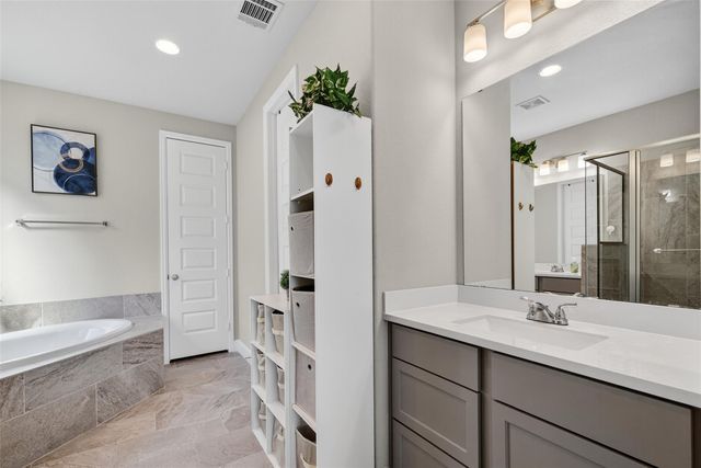 15834 Bird Of Paradise Drive, Conroe, TX 77302