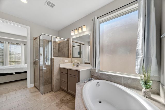 15834 Bird Of Paradise Drive, Conroe, TX 77302