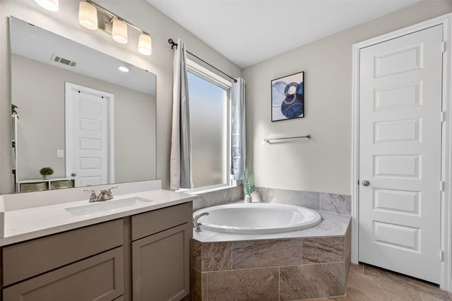 15834 Bird Of Paradise Drive, Conroe, TX 77302