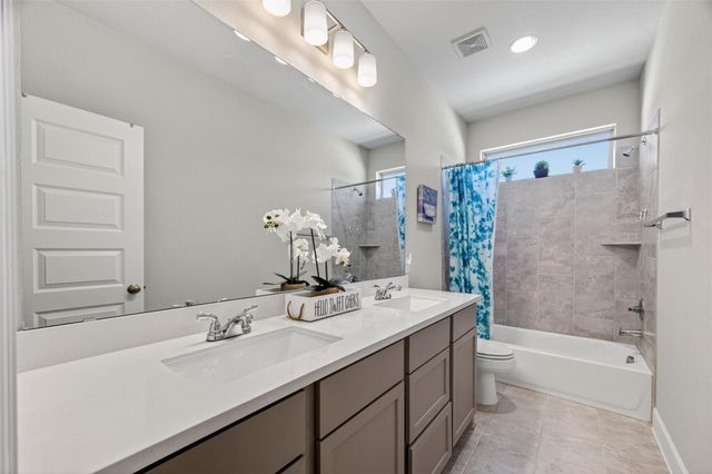 15834 Bird Of Paradise Drive, Conroe, TX 77302