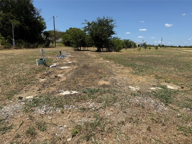 101 CR 4709, Leonard, TX 75452