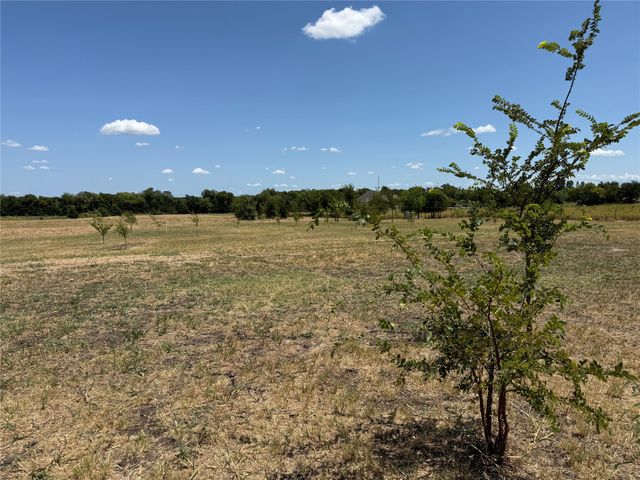 101 CR 4709, Leonard, TX 75452