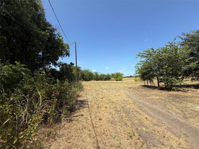 101 CR 4709, Leonard, TX 75452