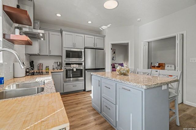 573 EDEN HL, Canyon Lake, TX 78133