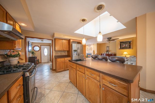 15 Coral Drive, Shelton, CT 06484