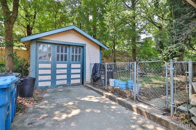 8 Abner Place, Edwardsville, IL 62025