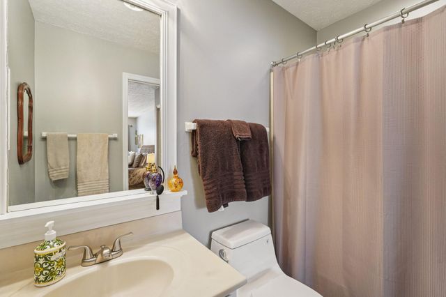 3429 Eastwoodlands Trail, Hilliard, OH 43026