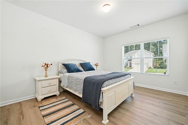 160 Crest Brooke Drive, Holly Springs, GA 30115