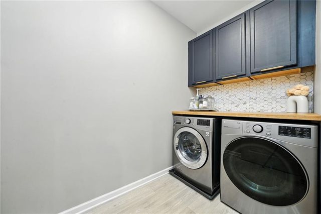 160 Crest Brooke Drive, Holly Springs, GA 30115