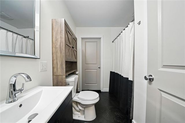 160 Crest Brooke Drive, Holly Springs, GA 30115