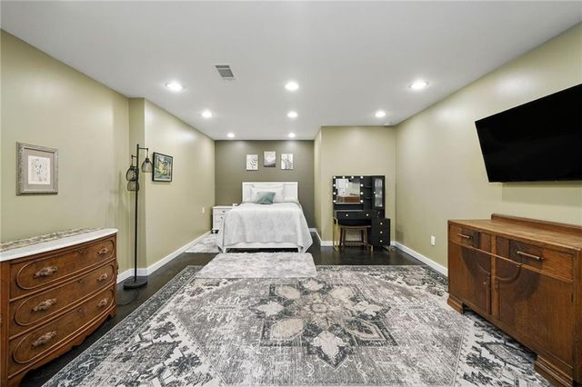 160 Crest Brooke Drive, Holly Springs, GA 30115