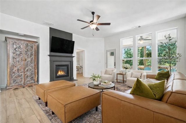 160 Crest Brooke Drive, Holly Springs, GA 30115