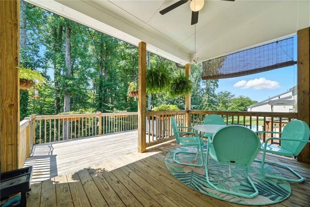 160 Crest Brooke Drive, Holly Springs, GA 30115