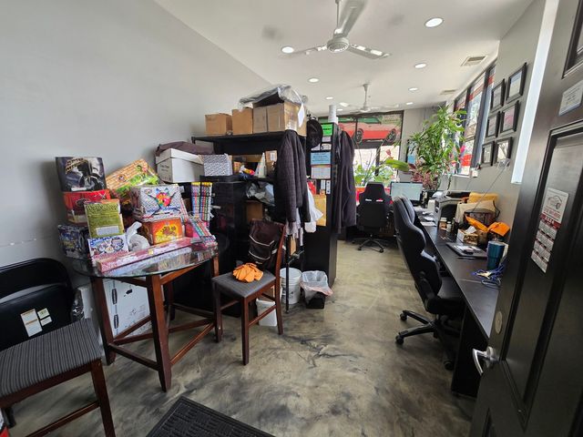 4943 W Fullerton Avenue, Chicago, IL 60639