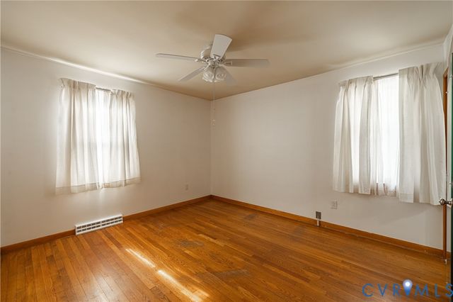 708 James Ave, Colonial Heights, VA 23834