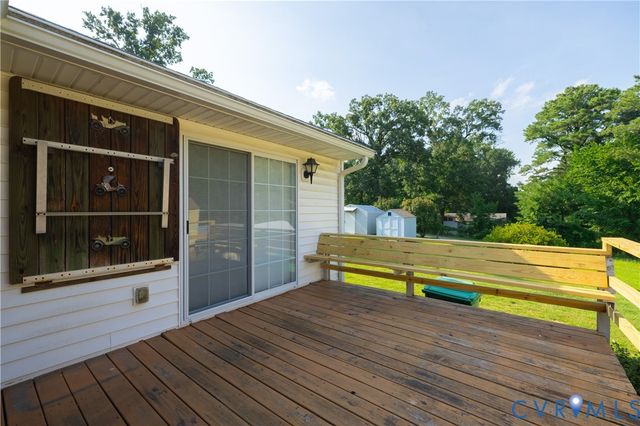708 James Ave, Colonial Heights, VA 23834