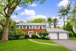 6 Hidden Green Lane, Larchmont, NY 10538