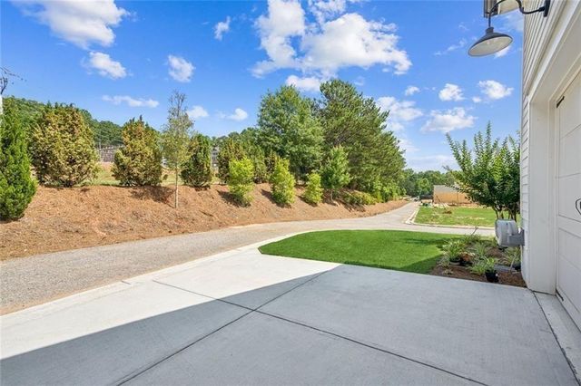 1057 Crossroads Trail, Milton, GA 30004