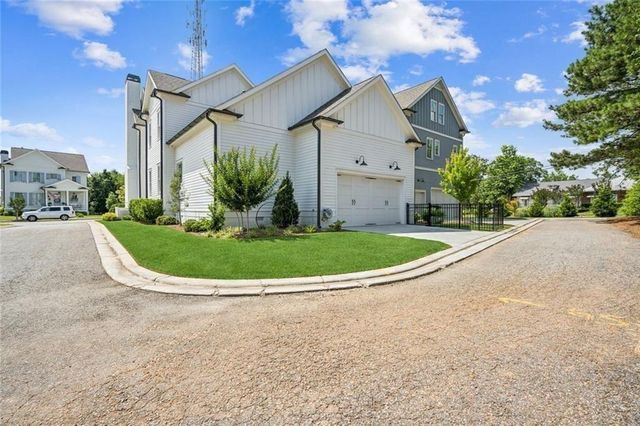 1057 Crossroads Trail, Milton, GA 30004