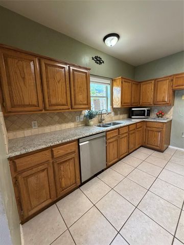 3955 Luke Lane, Carrollton, TX 75007