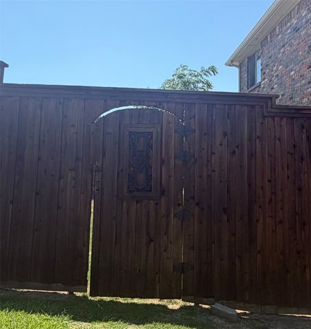 3955 Luke Lane, Carrollton, TX 75007