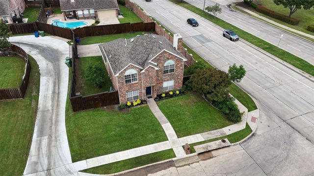 3955 Luke Lane, Carrollton, TX 75007