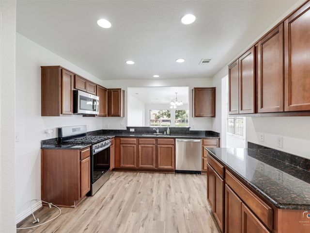7542 Birmingham Forest Drive, Frisco, TX 75036