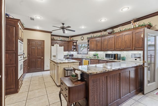 1101 Garden Park Circle, Tyler, TX 75703