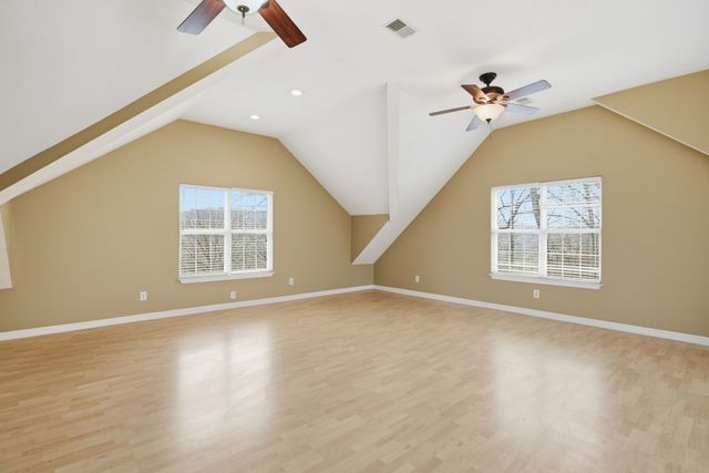 663 Cummings Ln, Cottontown, TN 37048