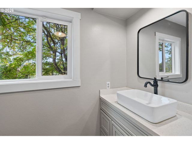 4305 Ne 26TH Ct, Vancouver, WA 98663