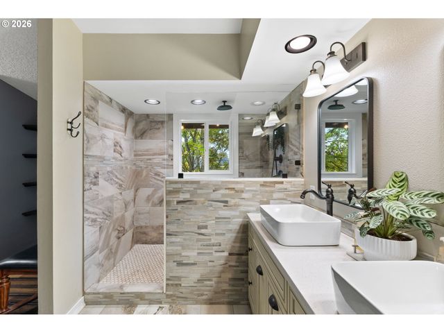 4305 Ne 26TH Ct, Vancouver, WA 98663