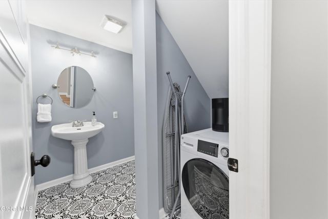 149 Union Avenue, Saratoga Springs, NY 12866