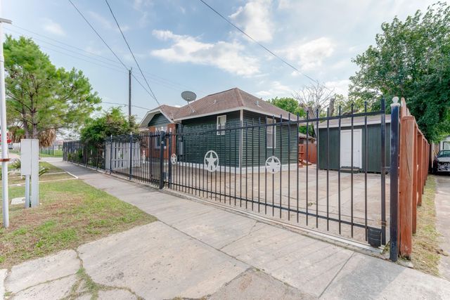 1115 Morris Street, Houston, TX 77009