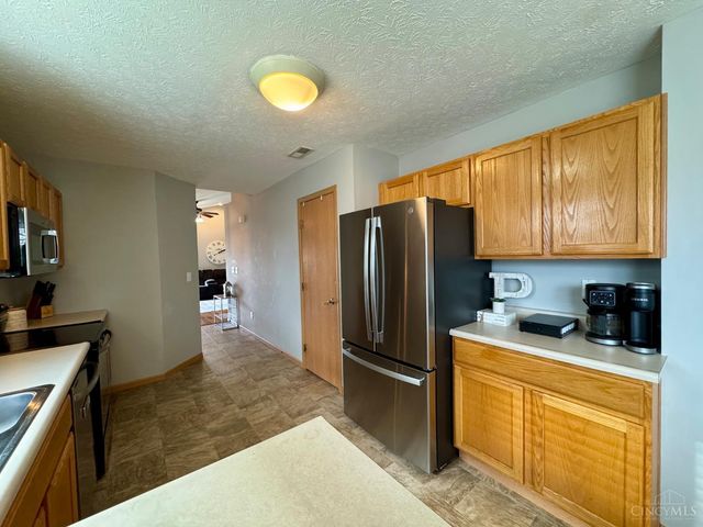 250 Hartford Court, Hamilton Twp, OH 45039