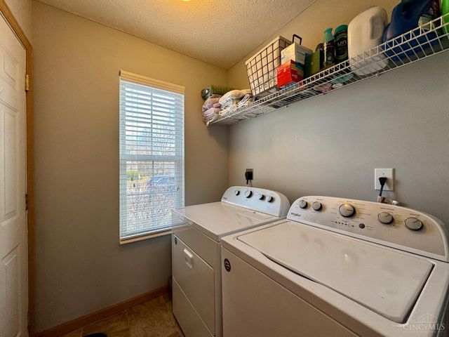 250 Hartford Court, Hamilton Twp, OH 45039