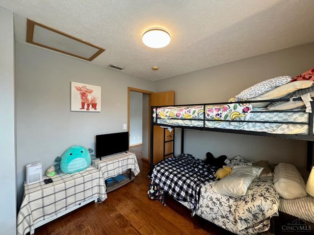 250 Hartford Court, Hamilton Twp, OH 45039