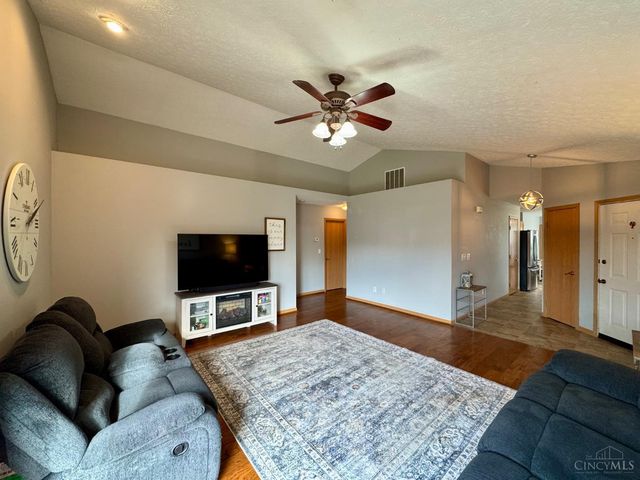 250 Hartford Court, Hamilton Twp, OH 45039