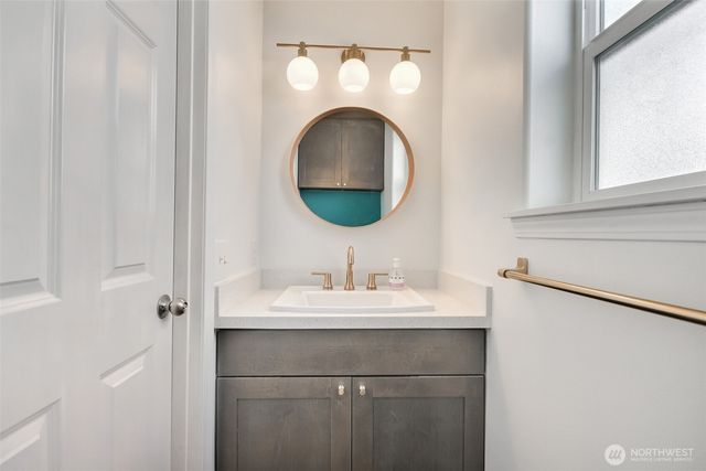 3910 S Holly Street, Seattle, WA 98118