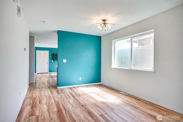 3910 S Holly Street, Seattle, WA 98118