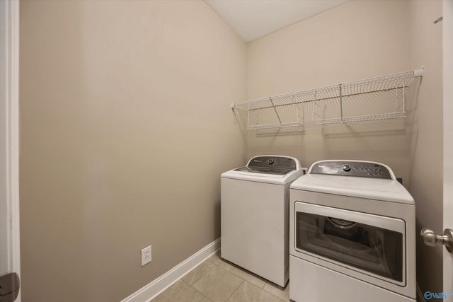 2124 Big Leaf Drive, Huntsville, AL 35803