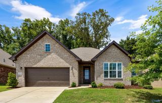 2124 Big Leaf Drive, Huntsville, AL 35803