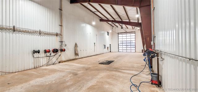 1228 W Gentry Avenue, Checotah, OK 74426