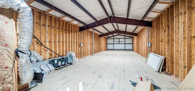 1228 W Gentry Avenue, Checotah, OK 74426