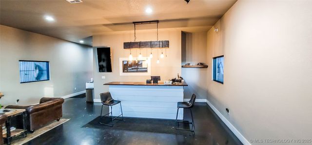 1228 W Gentry Avenue, Checotah, OK 74426