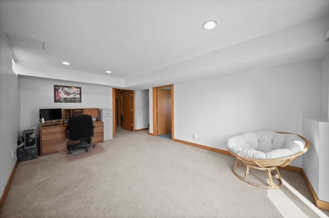 3862 Bent Pine Drive, Holland, MI 49424