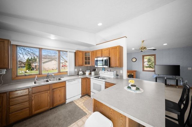 3862 Bent Pine Drive, Holland, MI 49424