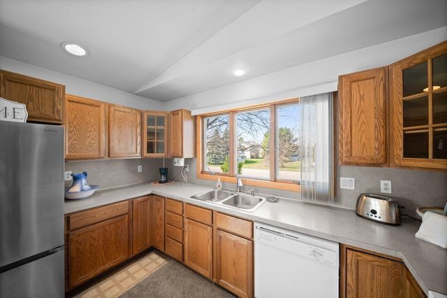 3862 Bent Pine Drive, Holland, MI 49424